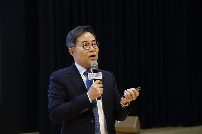이인복 교수